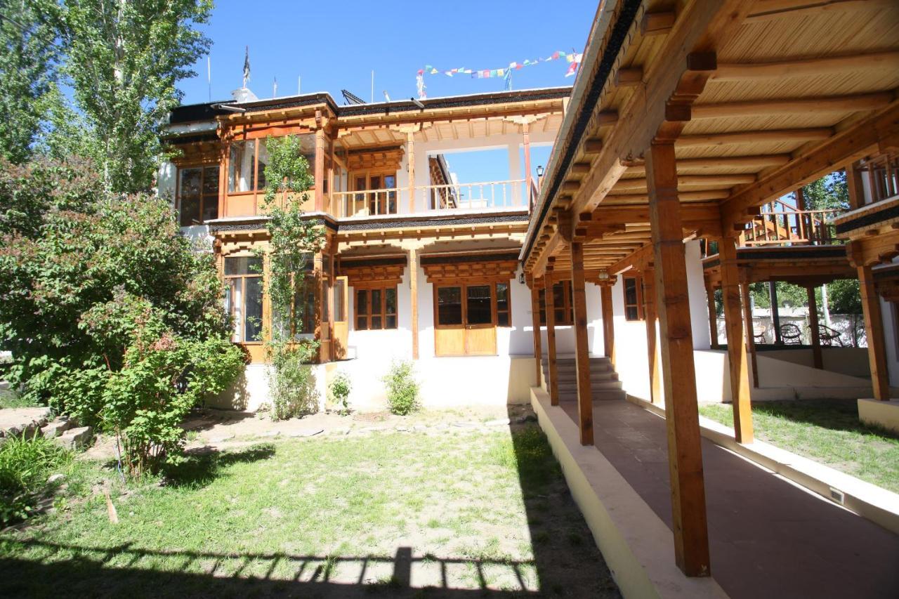 Lha-Ri-Sa Resort Leh Kültér fotó